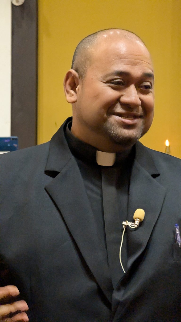 Pastor Langi Lolohea